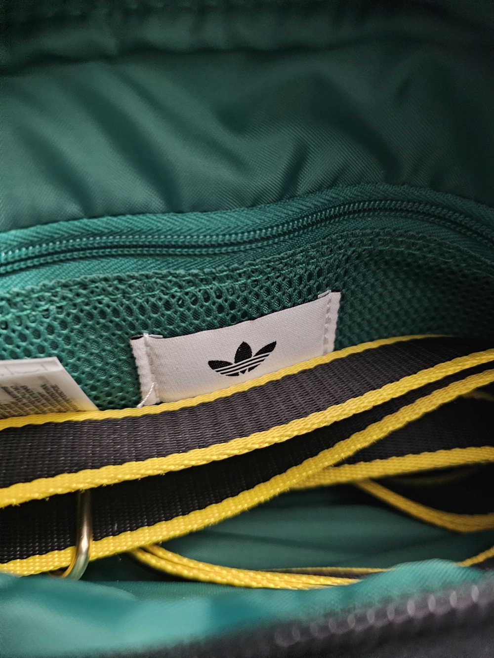 adidas Originals Airliner Women's Shoulder Bag - Picture 11 of 11